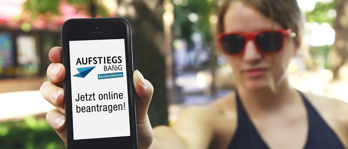 Aufstiegs-BAföG online beantragen