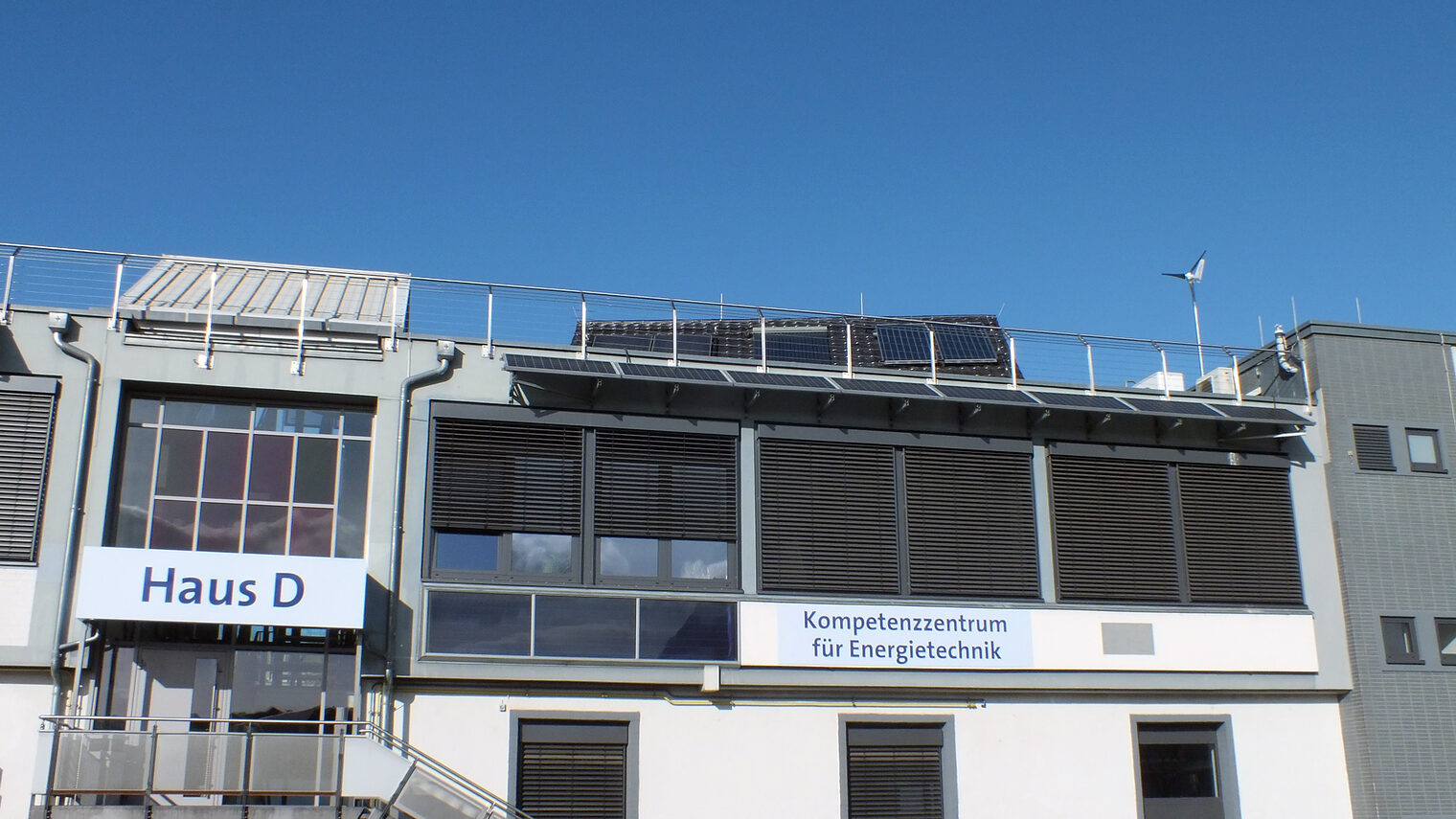 Kompetenzzentrum für Energietechnik Ansicht Haus D Eingang Kompetenzzentrum für Energietechnik Ansicht Haus D Eingang