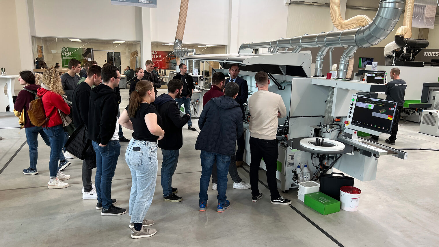 Meisterschule Schreiner Exkursion Biesse Besichtigung Campus Ulm