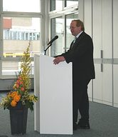Präsident_Hugo_Neugebauer Abschlussfeier März 2009 AFU